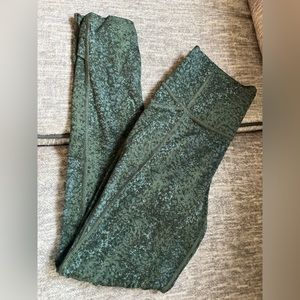 All in motion small leggings